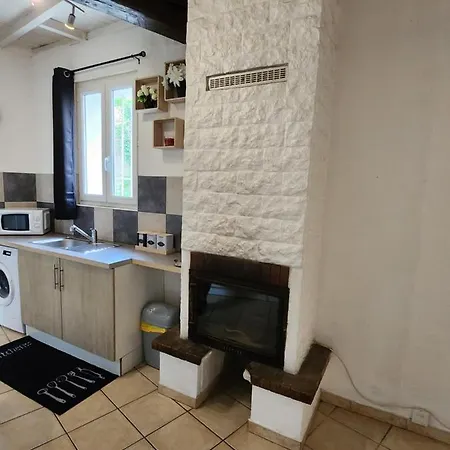 Holiday home Maison 9 Min De La